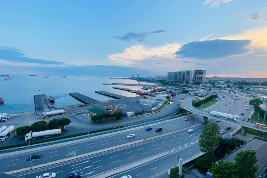 Luxury 2 Room Suite Apartment With Seaview In Center Istanbul Exterior photo